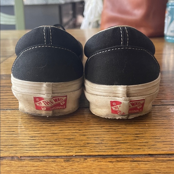 Vans Men's Black and White Slip-On Loafers Mens 9/womens 10.5 - Picture 7 of 7